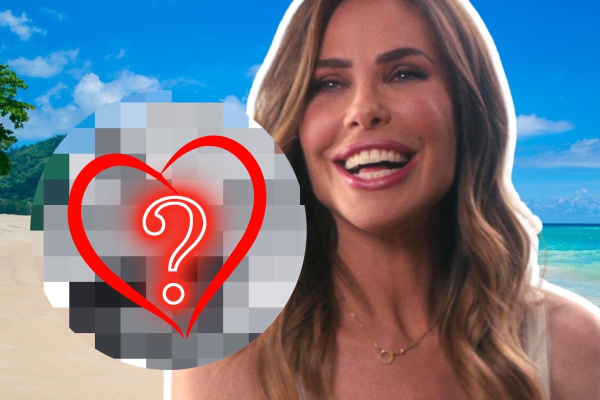 Ilary Blasi al mare, cuore con interrogativo