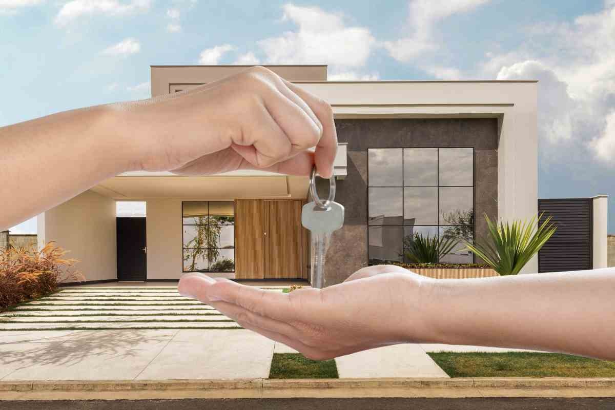 Vendere casa prima della separazione, è legale “fregare” il coniuge?